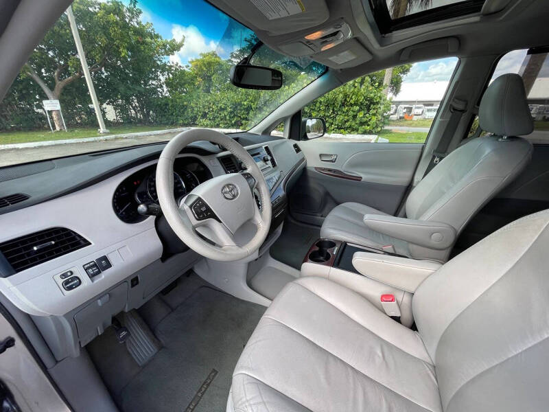 2011 Toyota Sienna XLE 8-Passenger