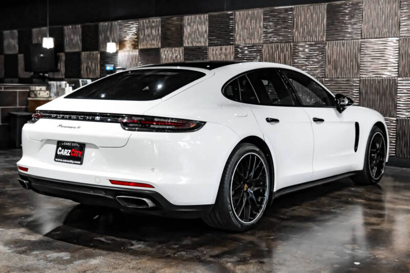2018 Porsche Panamera