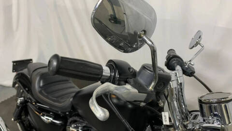 2015 Harley-Davidson XL1200C Sportster 1200 Custom