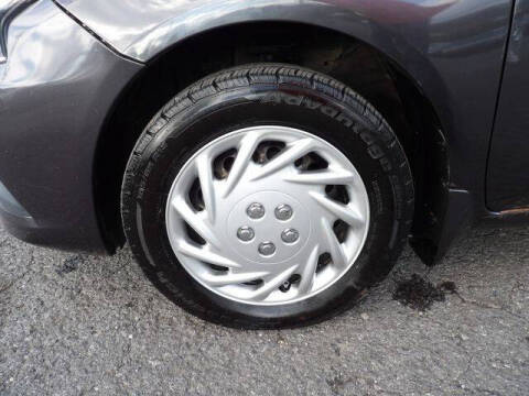 2015 Nissan Versa 1.6 S