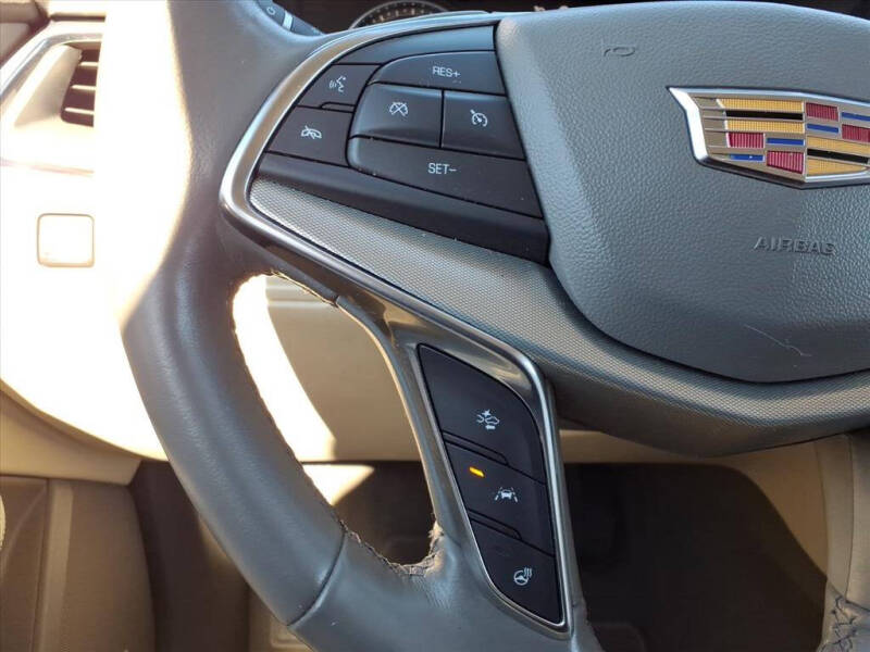 2020 Cadillac XT5 Premium Luxury