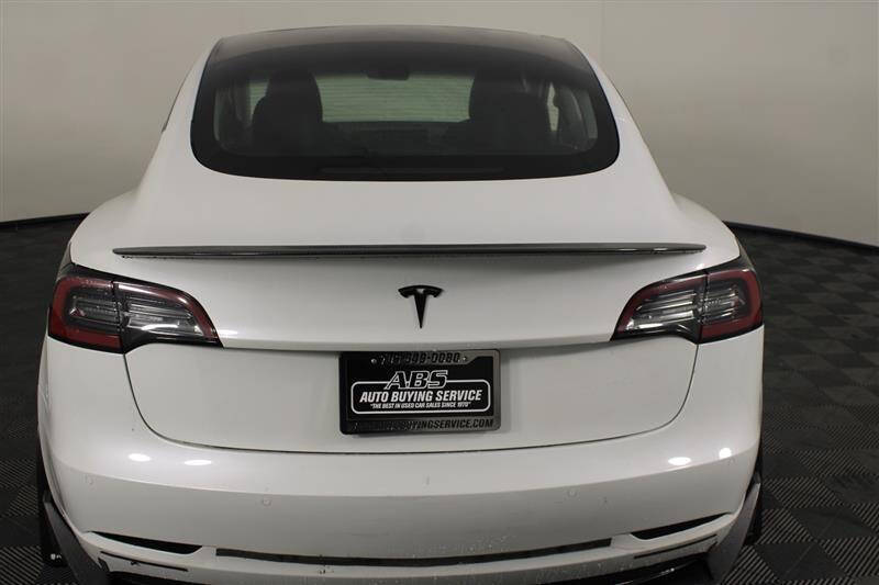 2021 Tesla Model 3 Standard Range Plus