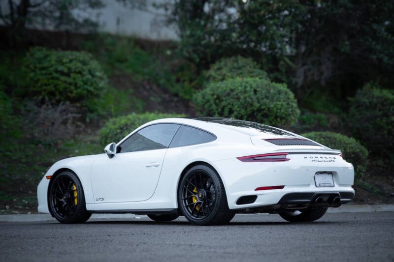 2019 Porsche 911 GTS photo 8