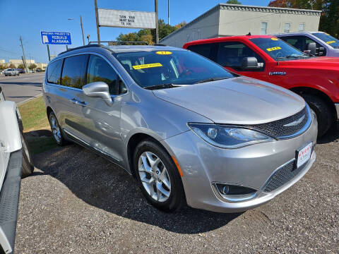 2017 Chrysler Pacifica Touring-L