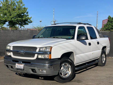 2004 Chevrolet Avalanche for sale at Autoaffari LLC in Sacramento CA