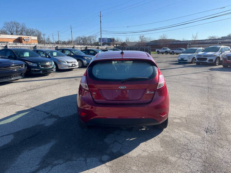 2014 Ford Fiesta SE