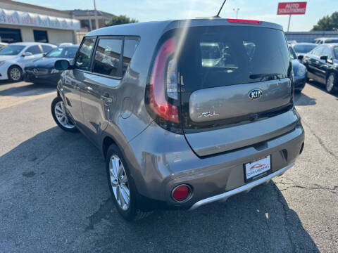 2017 Kia Soul +