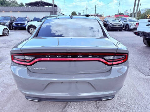 2017 Dodge Charger SXT