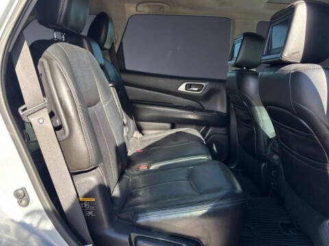 2013 Nissan Pathfinder Platinum