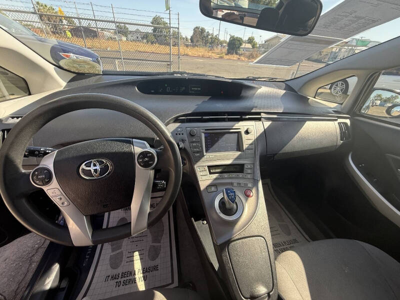 2015 Toyota Prius Three