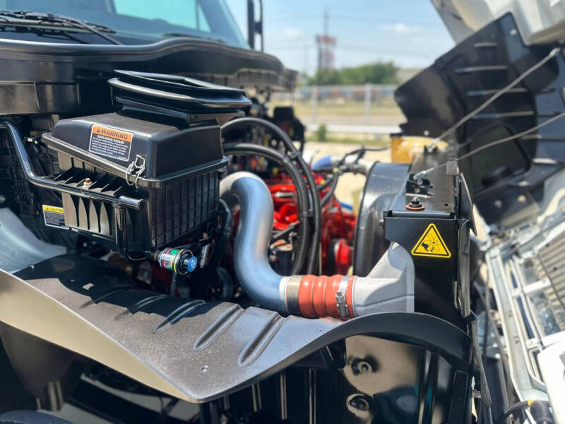 2020 International MV607