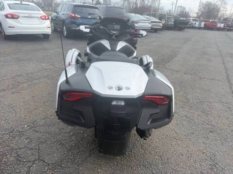 2023 Can-Am Spyder RT