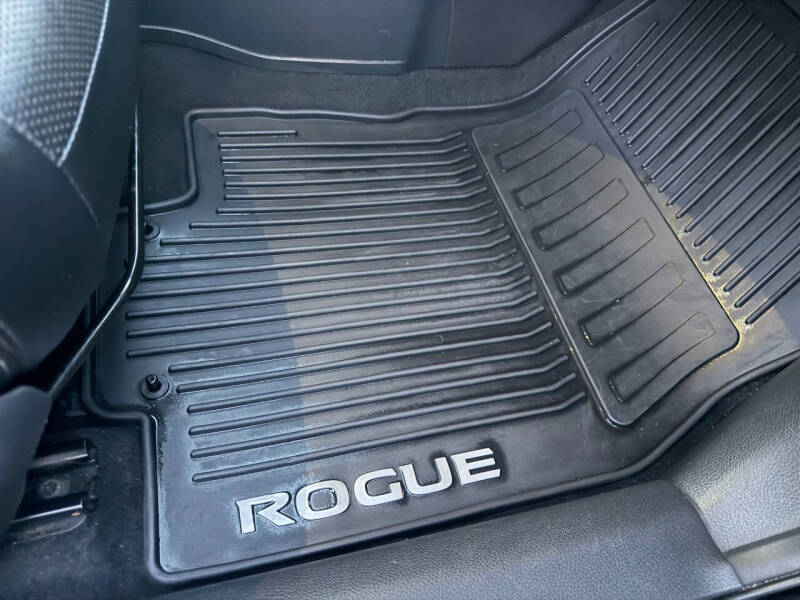 2017 Nissan Rogue Hybrid