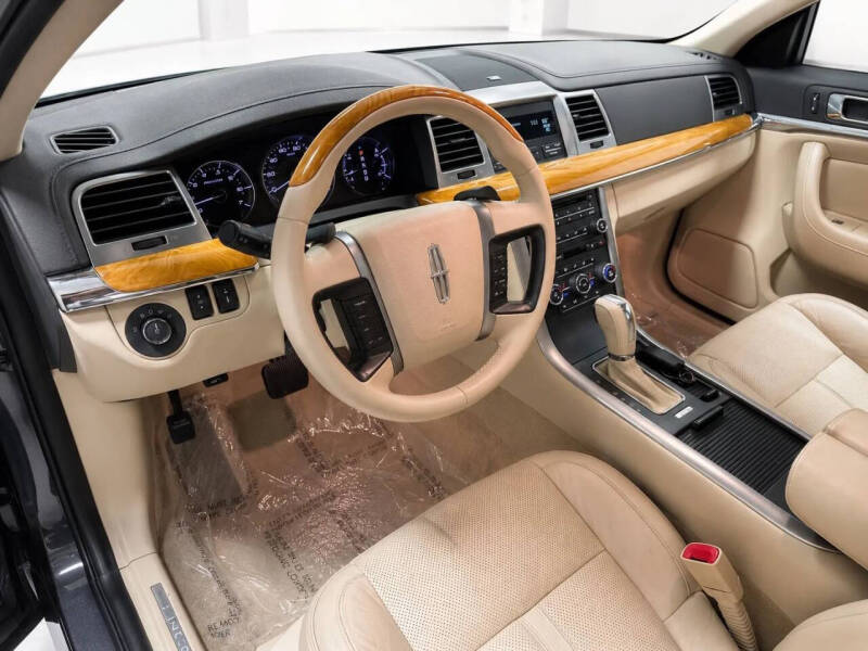 2011 Lincoln MKS