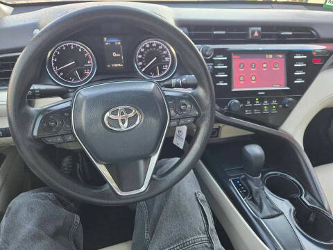 2020 Toyota Camry LE