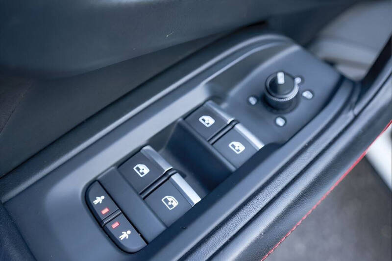 2023 Lamborghini Urus S