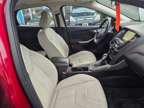 2017 Ford Focus Titanium