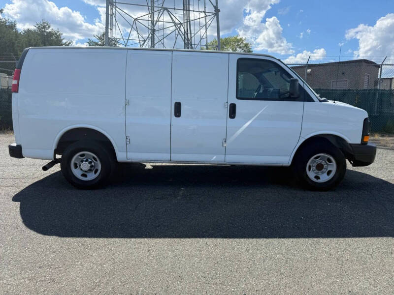2016 Chevrolet Express 2500