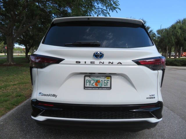 2023 Toyota Sienna XSE 7-Passenger