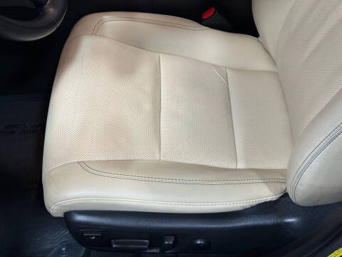 2018 Toyota Avalon Hybrid Limited