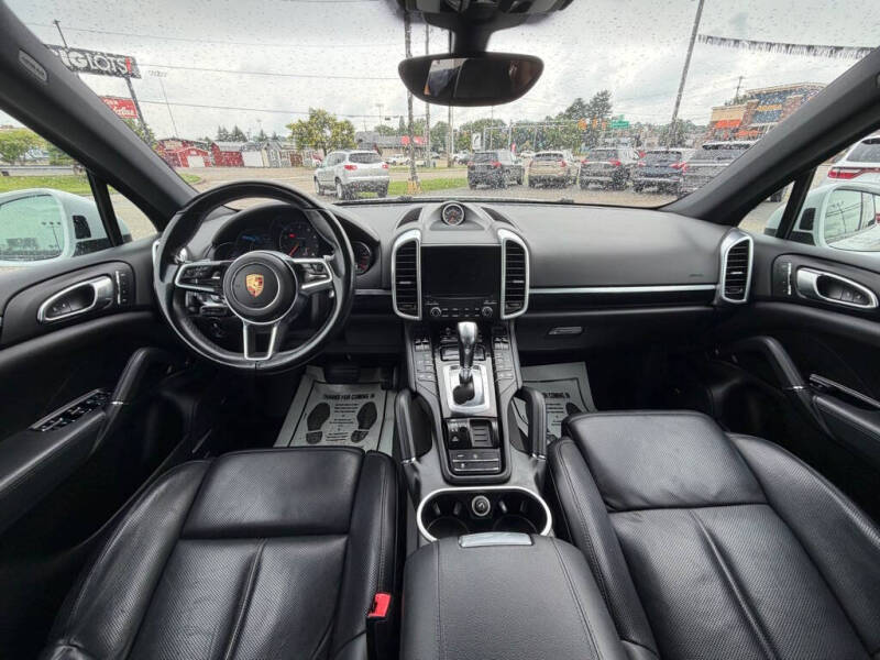 2017 Porsche Cayenne