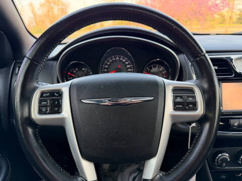 2012 Chrysler 200 S