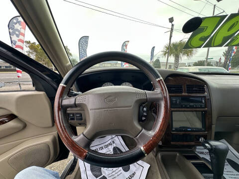 2000 Nissan Pathfinder LE