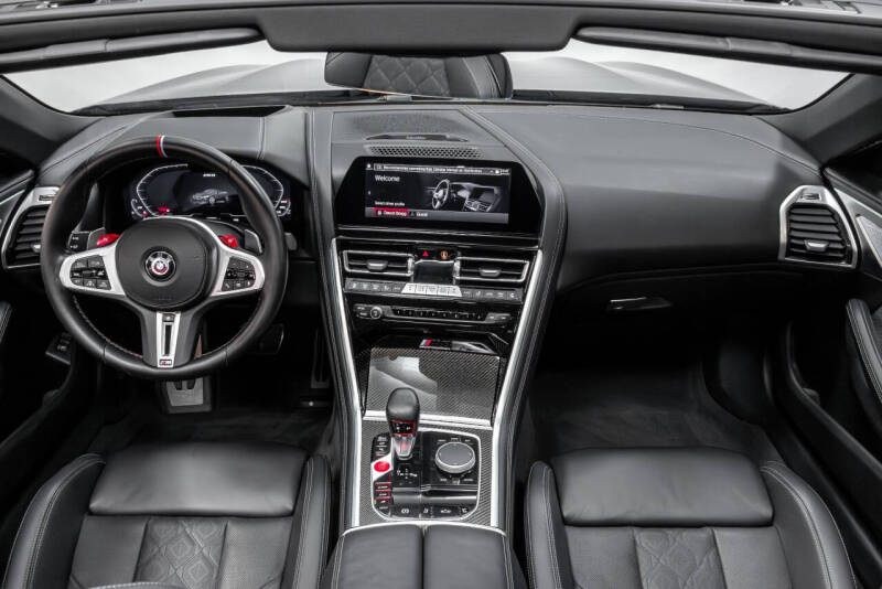 2022 BMW M8 Competition