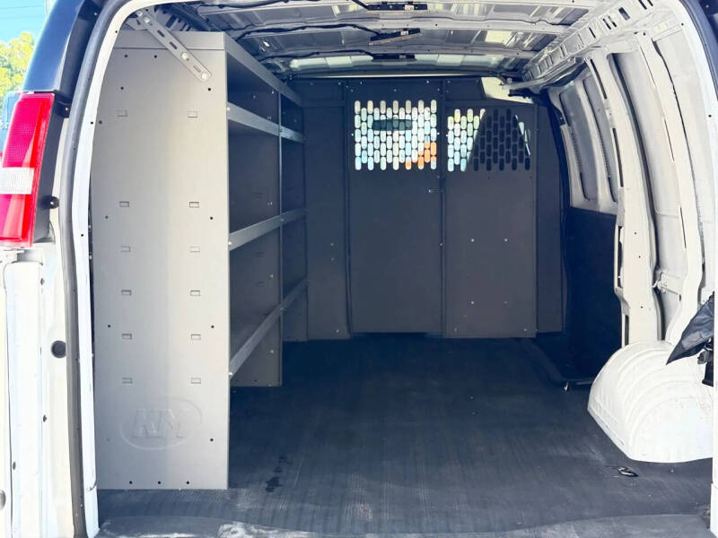 2022 Chevrolet Express 2500