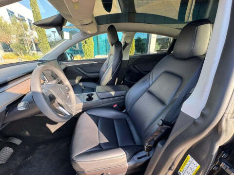 2024 Tesla Model Y Long Range