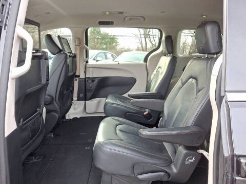 2020 Chrysler Pacifica Touring L Plus