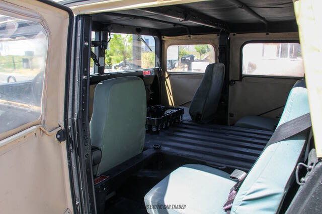 2014 AM General Hummer