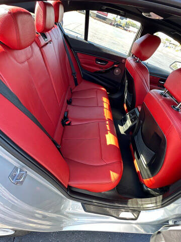 2013 BMW 3 Series 328i