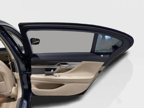 2018 BMW 7 Series 740i