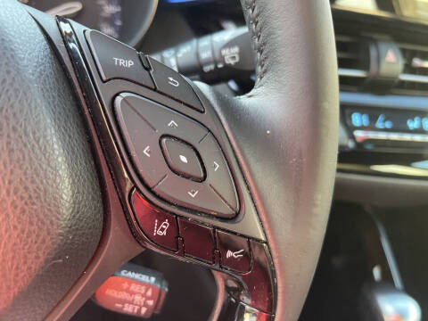 2020 Toyota C-HR XLE