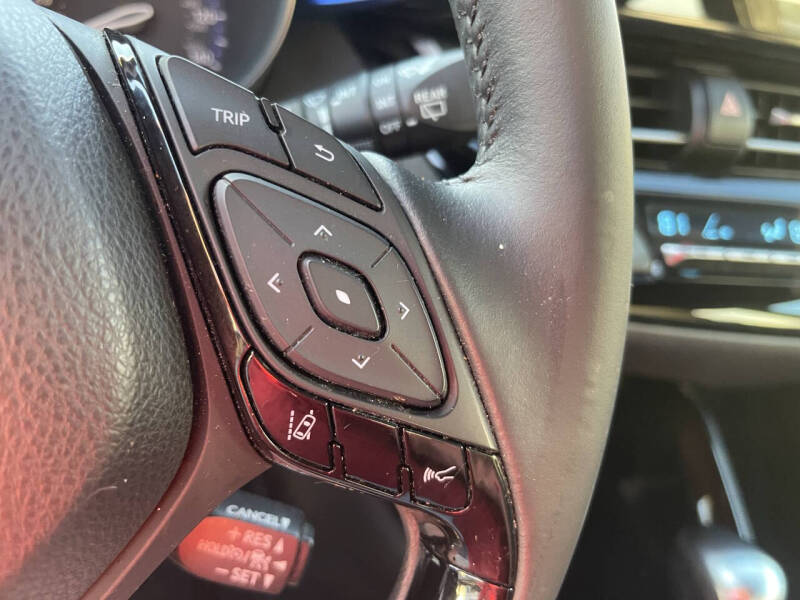 2020 Toyota C-HR XLE