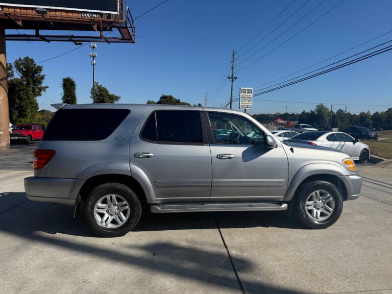 2004 Toyota Sequoia SR5