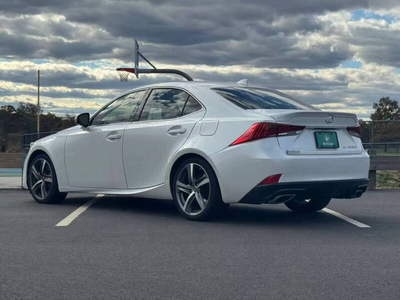 2018 Lexus IS 300