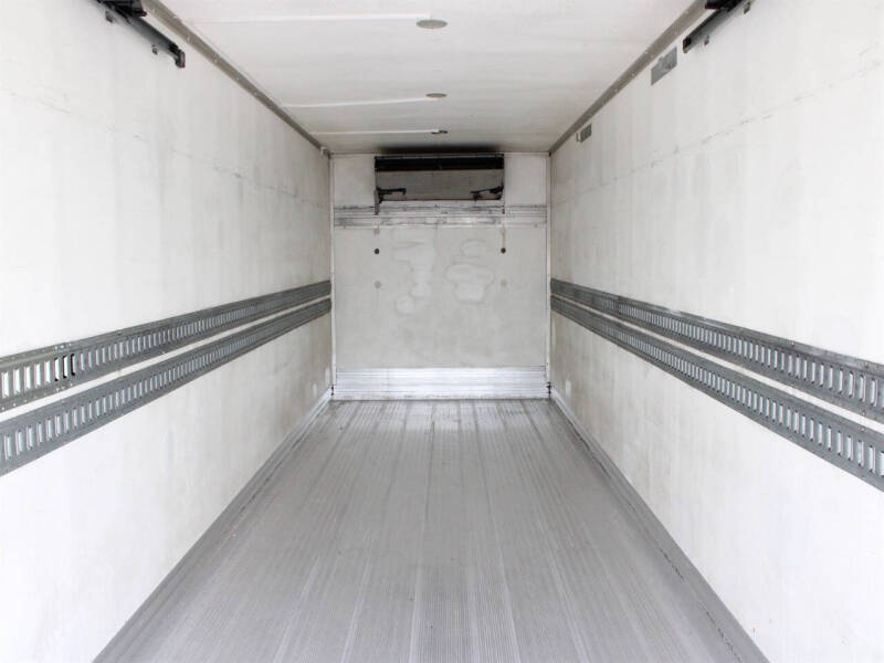 2018 Freightliner M2 106