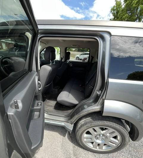 DARK GRAY 2011 Dodge Nitro Heat 4x4 Heat 4dr SUV 6