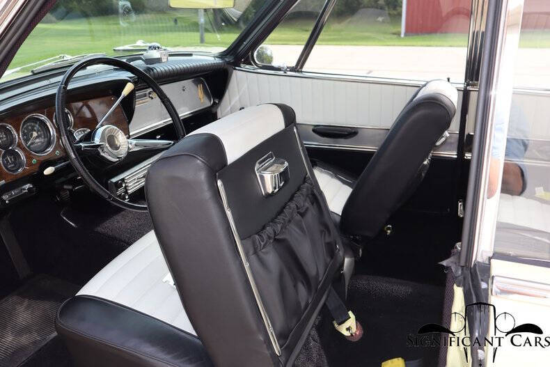 1962 Studebaker GT Hawk