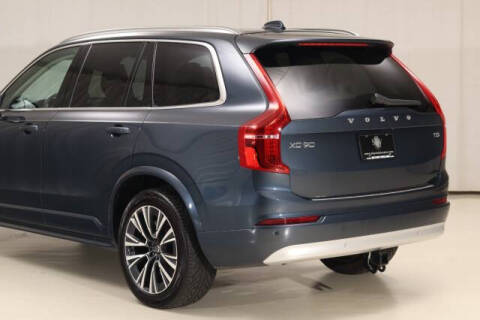 2022 Volvo XC90 T5 Momentum