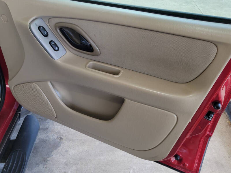 2005 Ford Escape XLT