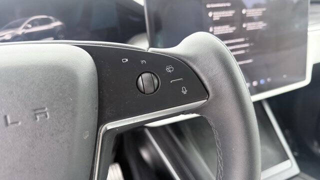 2022 Tesla Model X Plaid