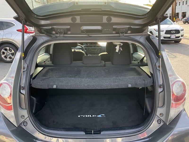 2014 Toyota Prius c Two