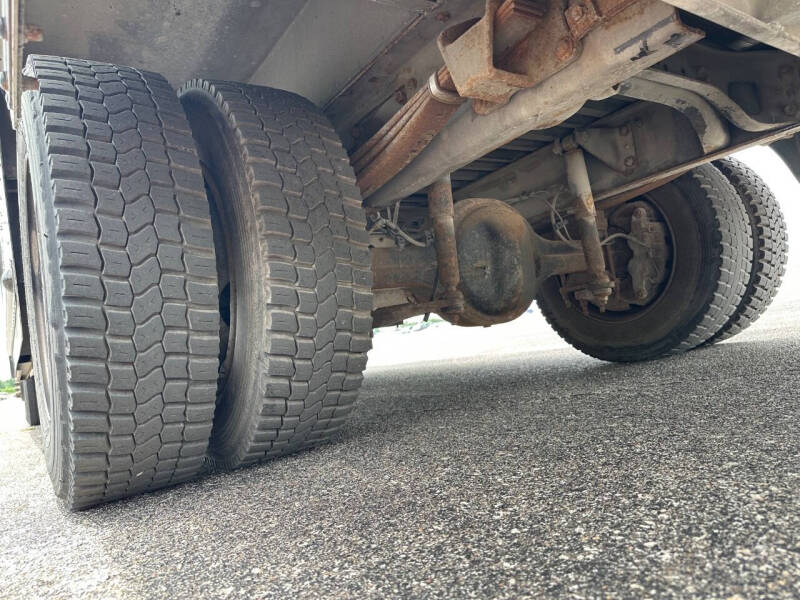 2009 Freightliner MT55 Chassis