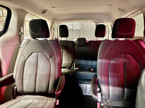 2017 Chrysler Pacifica Touring