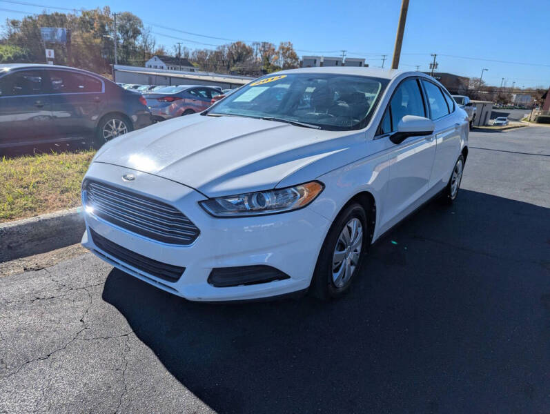 2013 Ford Fusion S