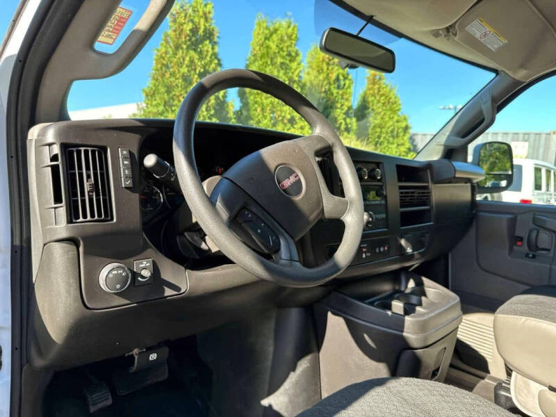 2023 GMC Savana 2500