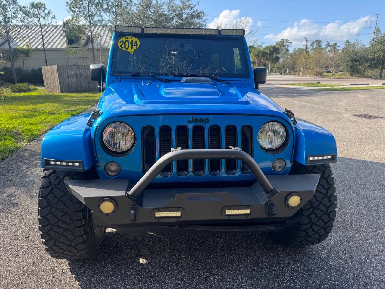 2014 Jeep Wrangler Unlimited Sahara photo 11